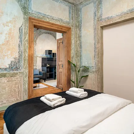 Urban Quarters - Bueklue 4*