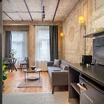 Urban Quarters - Bueklue 4*