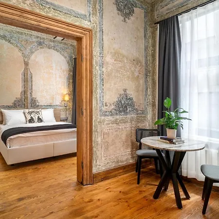 Urban Quarters - Büklü 4*