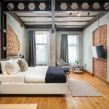 מלון דירות Urban Quarters - Bueklue 4*