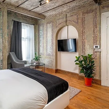 Urban Quarters - Büklü Istanbul