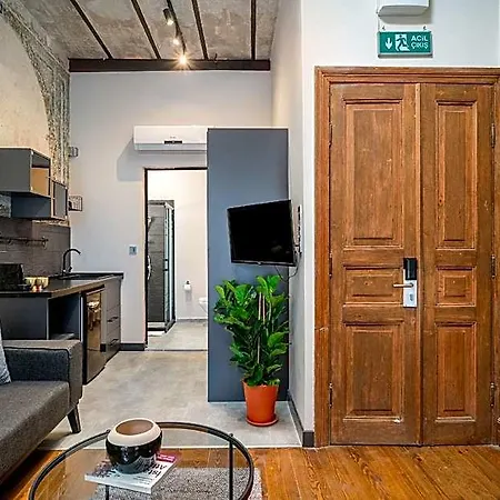 Aparthotel Urban Quarters - Büklü 4*