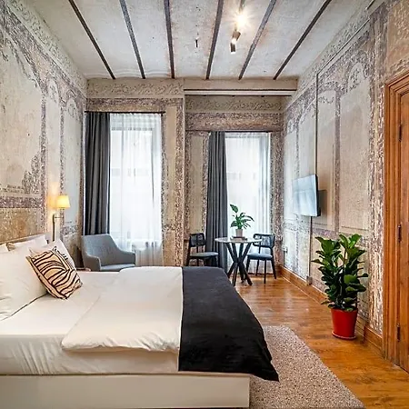 Urban Quarters - Büklü Aparthotel