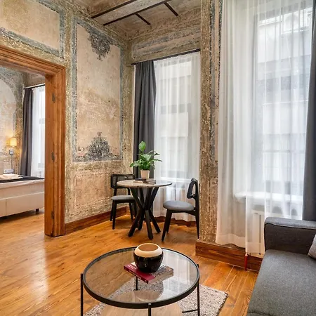 Urban Quarters - Bueklue Istanbul